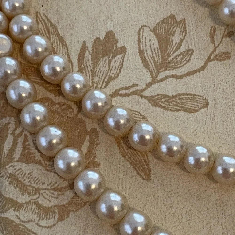 Vintage Cream Elegant Beautiful Pearl Necklace 26” Great Graduation Gift!! - Picture 3 of 5